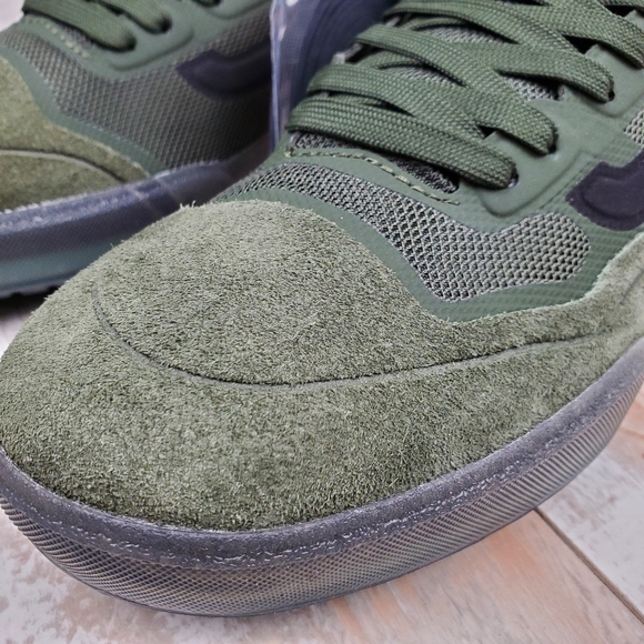 Vans AVE Pro Rainy Day - Picture 3 of 15